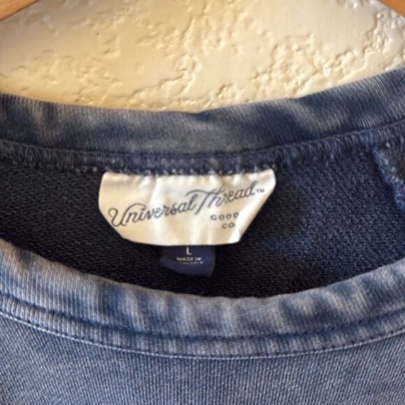 Universal Thread Denim Color Blue Crewneck Sweater Large - Picture 5 of 6
